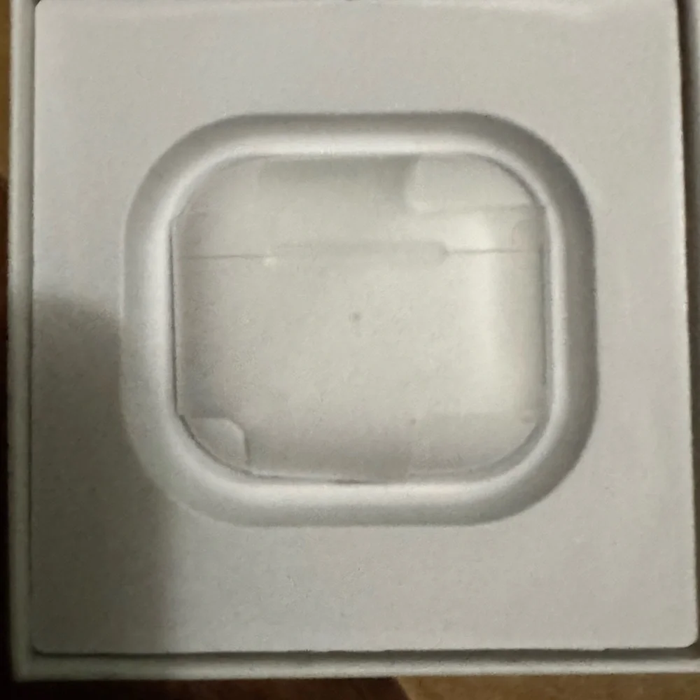 They are brand new opened to take pictures